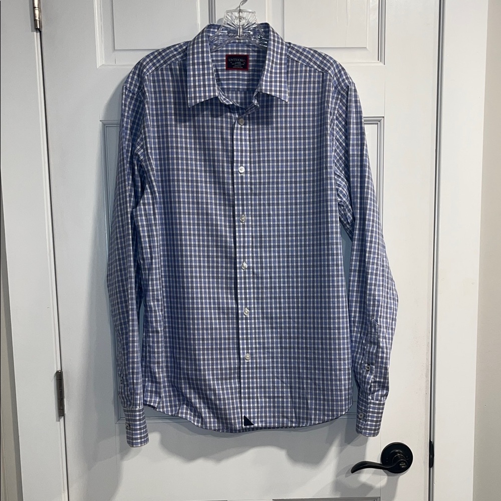 UNTUCKit Slim Fit Wrinkle Free Druif Button Down in Blue Check Pattern Size L